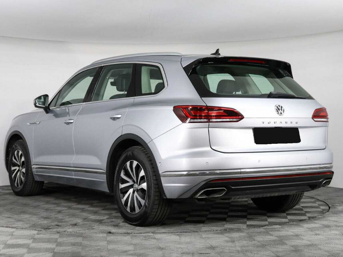 Volkswagen Touareg с пробегом — 2020 год. Фото: #6