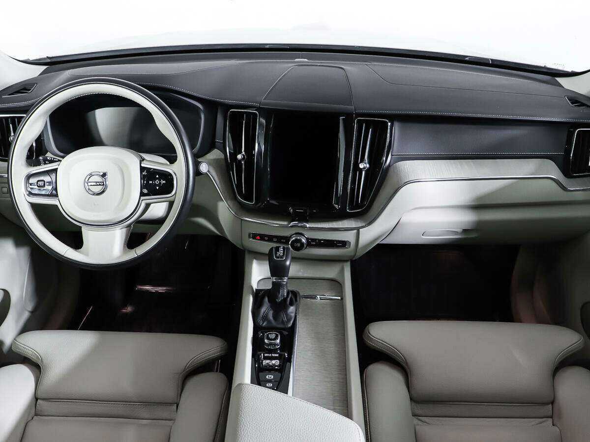 Volvo XC60 с пробегом — 2021 год. Фото: #10