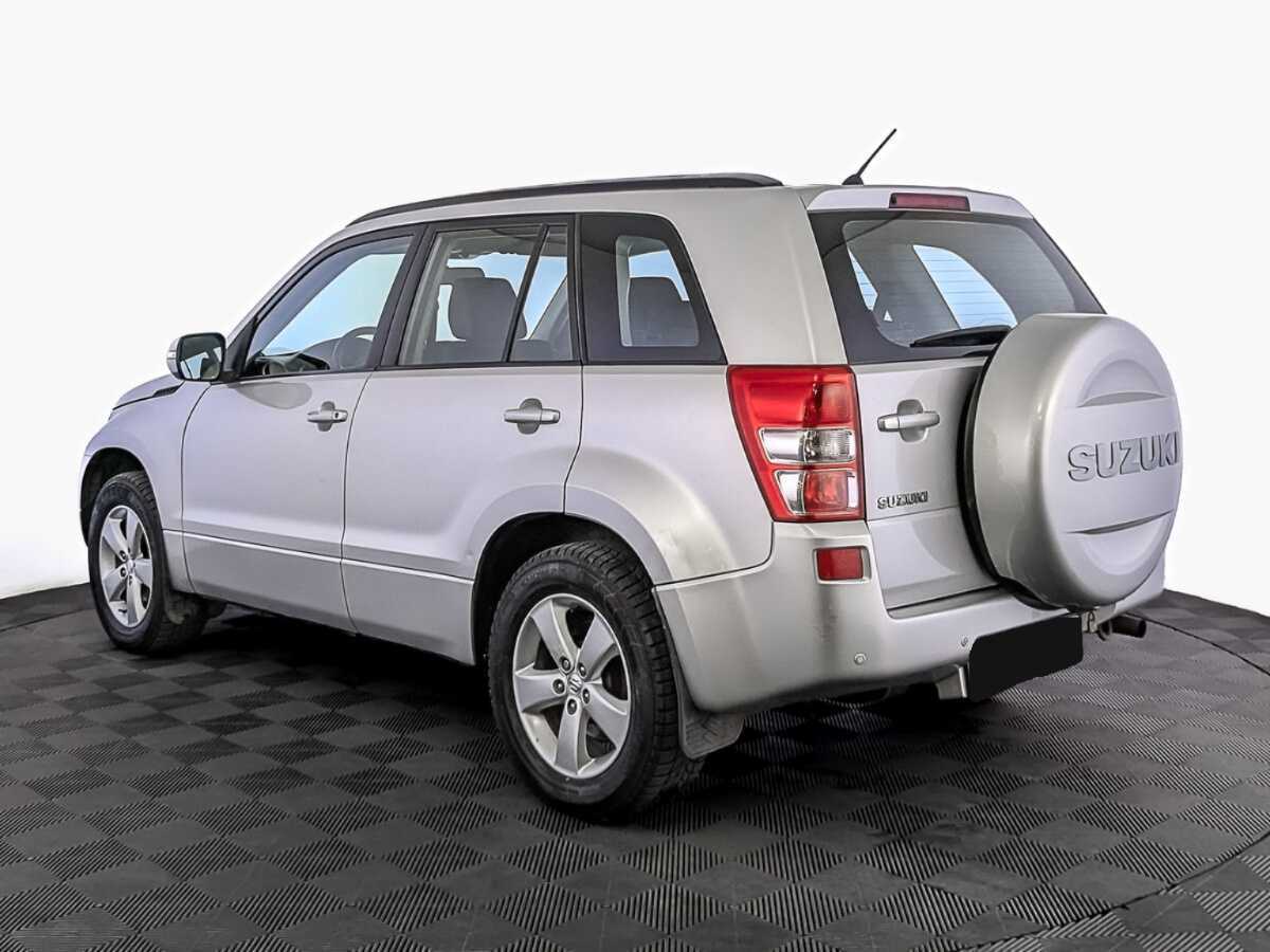 Suzuki Grand Vitara с пробегом — 2010 год. Фото: #6