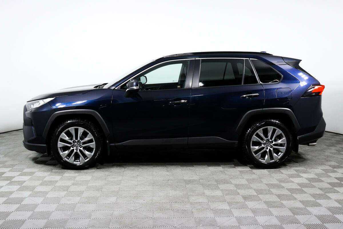 Toyota RAV4 с пробегом — 2020 год. Фото: #7