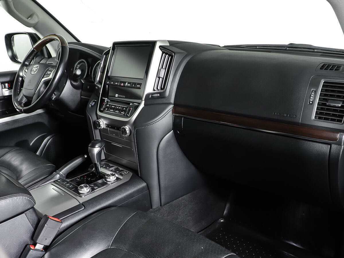 Toyota Land Cruiser с пробегом — 2021 год. Фото: #7