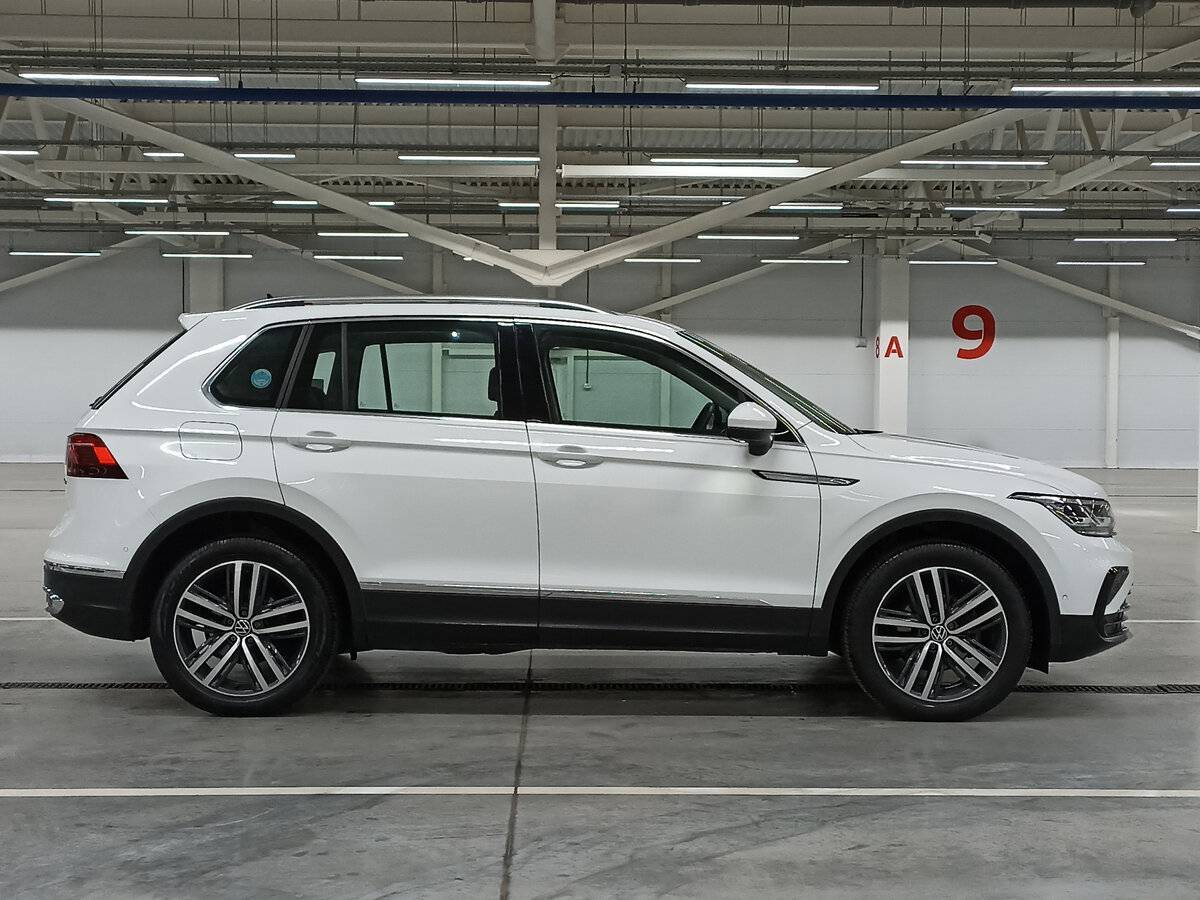 Volkswagen Tiguan с пробегом — 2022 год. Фото: #3