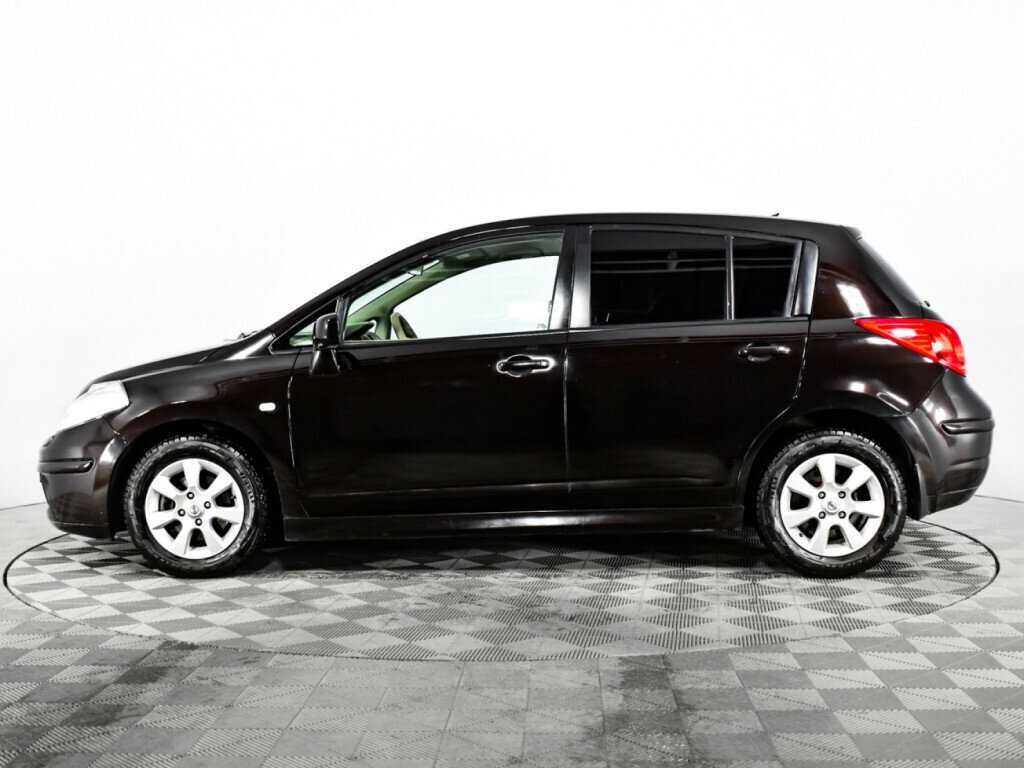 Nissan Tiida с пробегом — 2011 год. Фото: #7