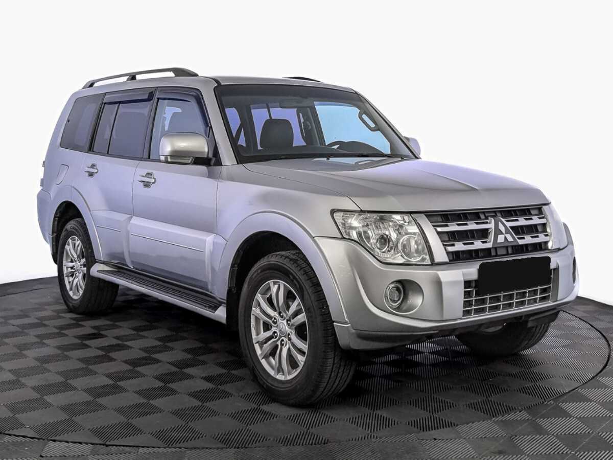 Mitsubishi Pajero с пробегом — 2011 год. Фото: #2