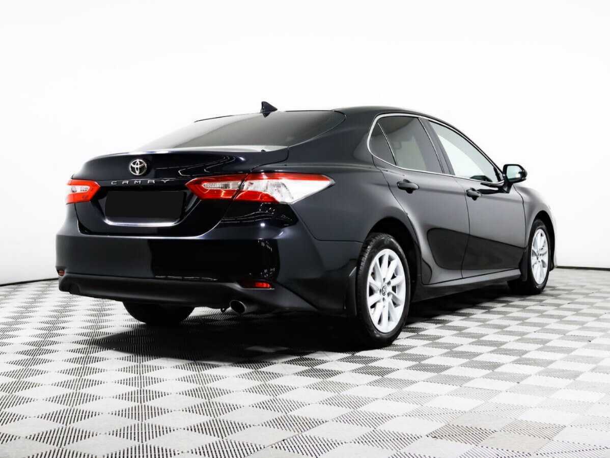 Toyota Camry с пробегом — 2019 год. Фото: #4