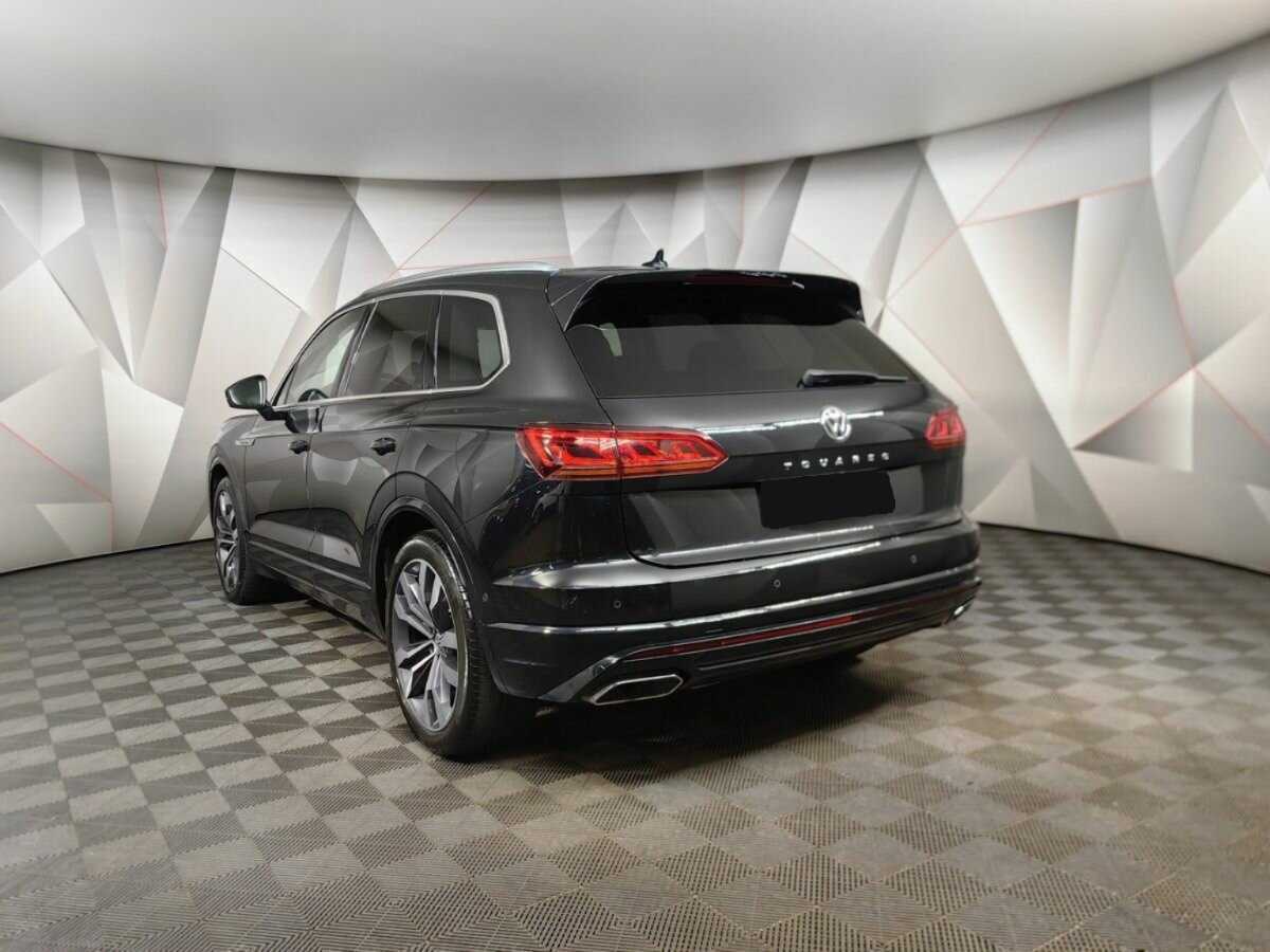 Volkswagen Touareg с пробегом — 2019 год. Фото: #3