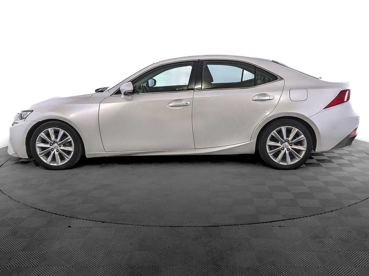 Lexus IS с пробегом — 2014 год. Фото: #7