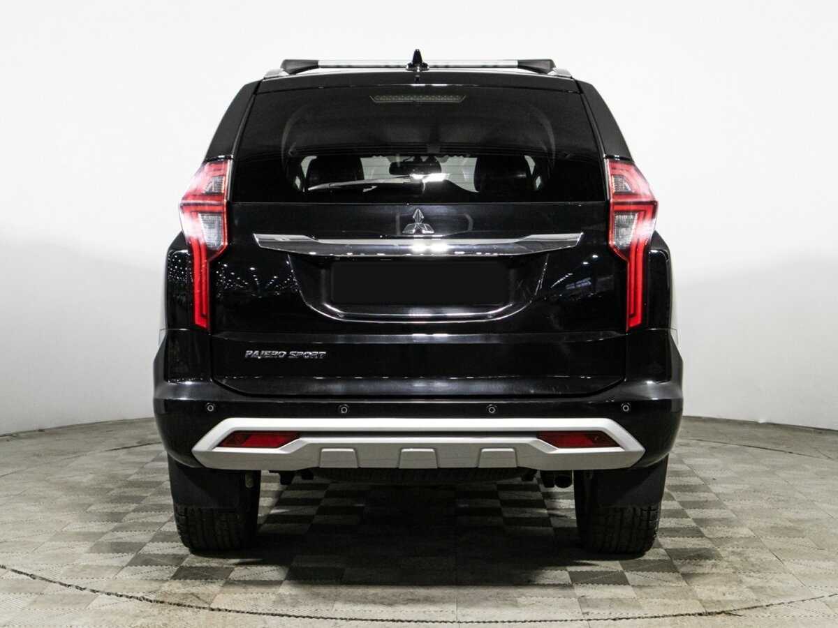 Mitsubishi Pajero Sport с пробегом — 2021 год. Фото: #5