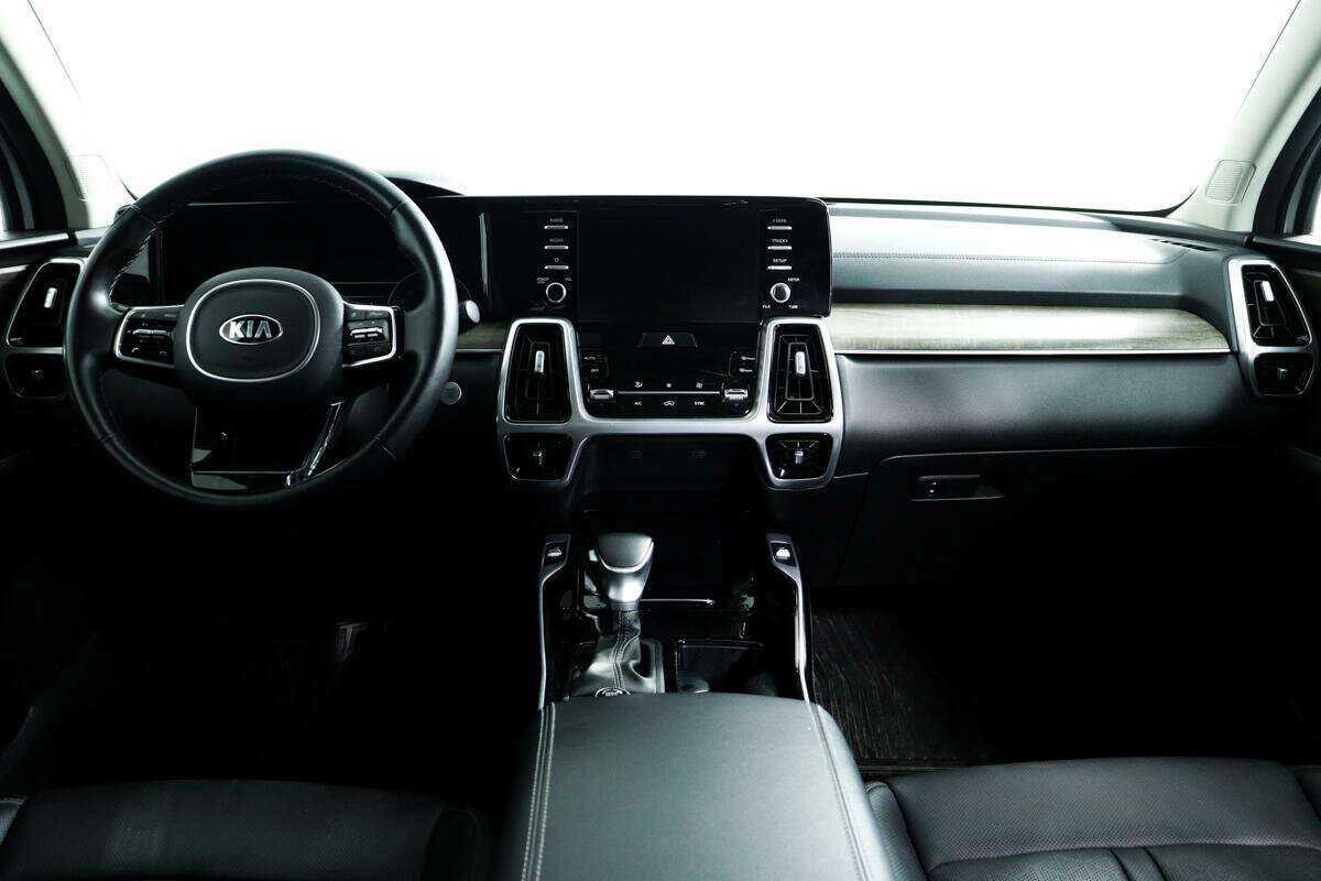 Kia Sorento с пробегом — 2021 год. Фото: #10
