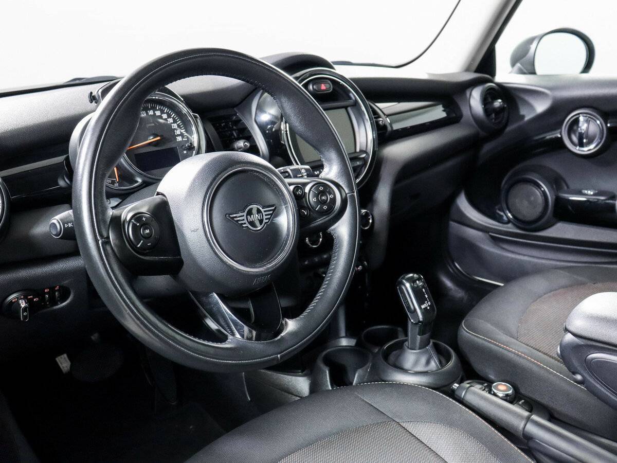 Mini Hatch с пробегом — 2019 год. Фото: #13