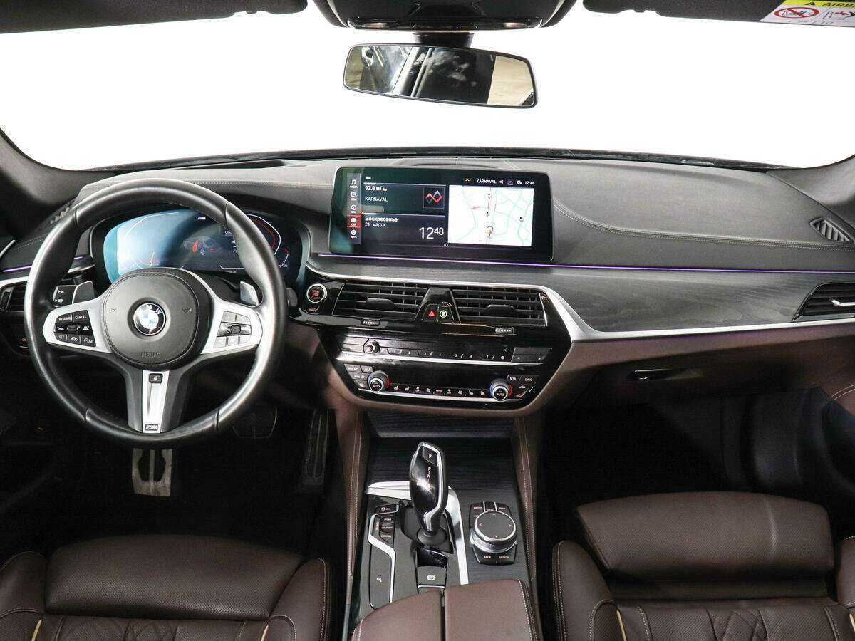 BMW 5 серии с пробегом — 2020 год. Фото: #6
