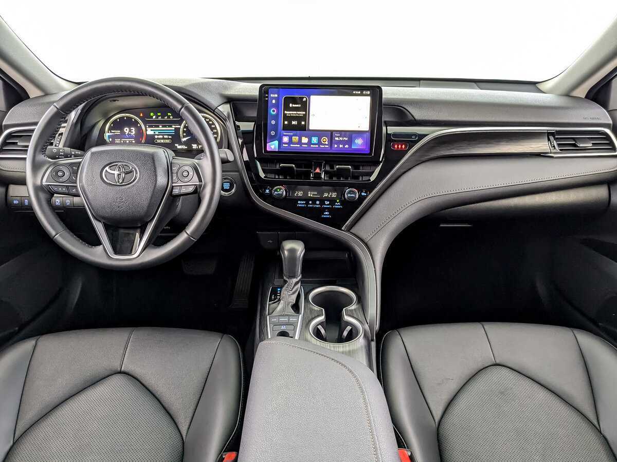 Toyota Camry с пробегом — 2023 год. Фото: #11