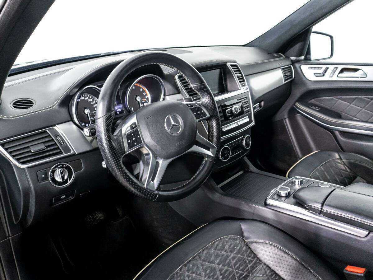 Mercedes-Benz GL-Класс с пробегом — 2014 год. Фото: #10
