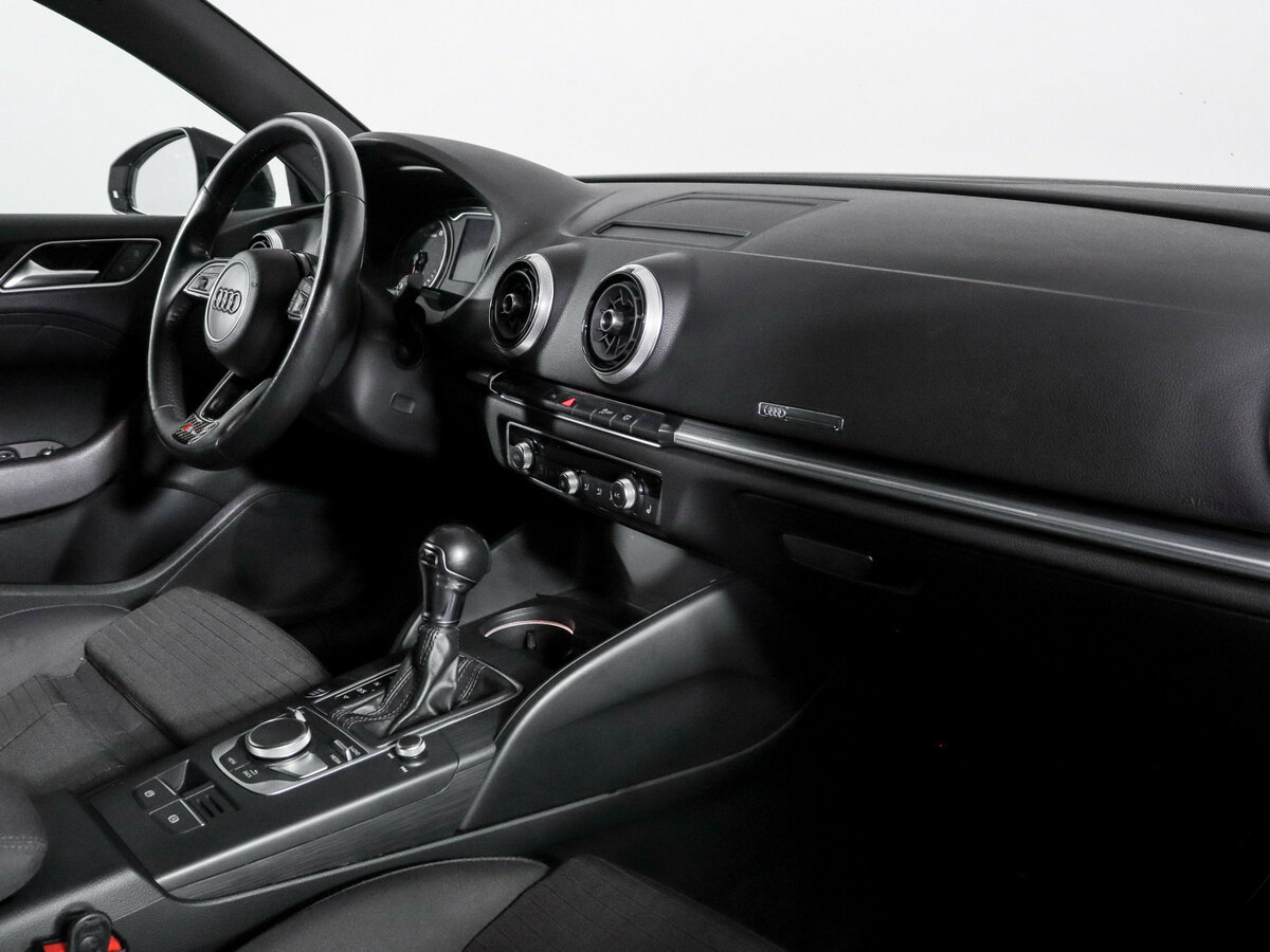Audi A3 с пробегом — 2018 год. Фото: #8