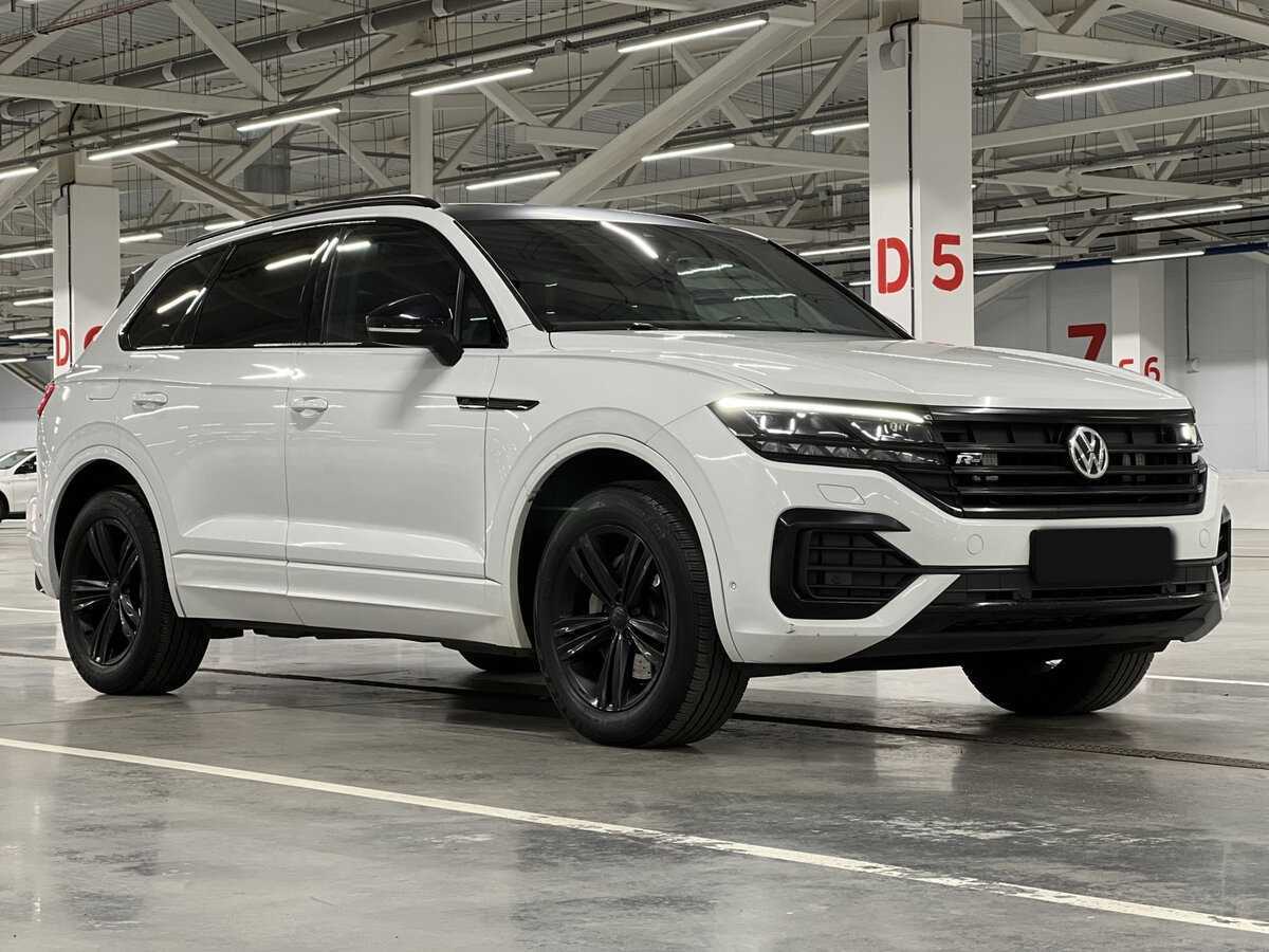 Volkswagen Touareg с пробегом — 2018 год. Фото: #2