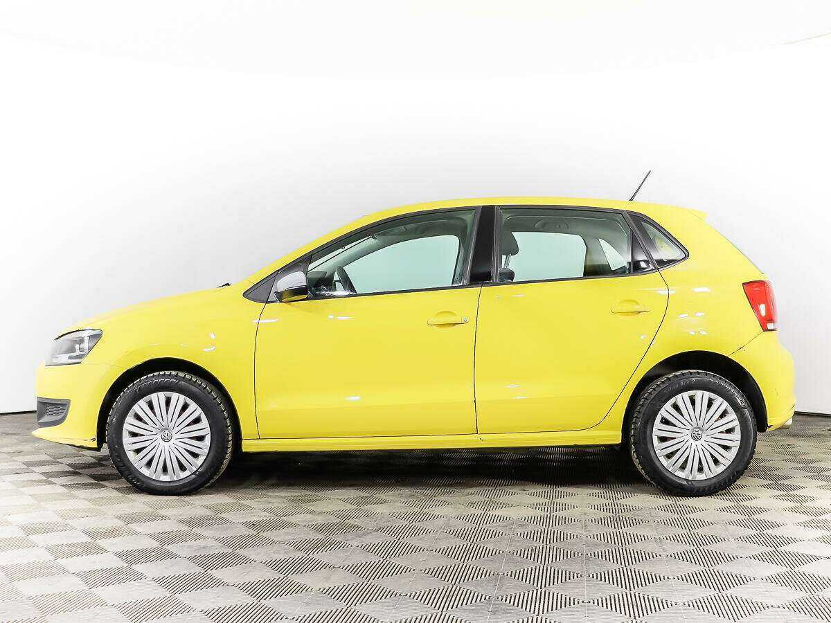 Volkswagen Polo с пробегом — 2011 год. Фото: #7