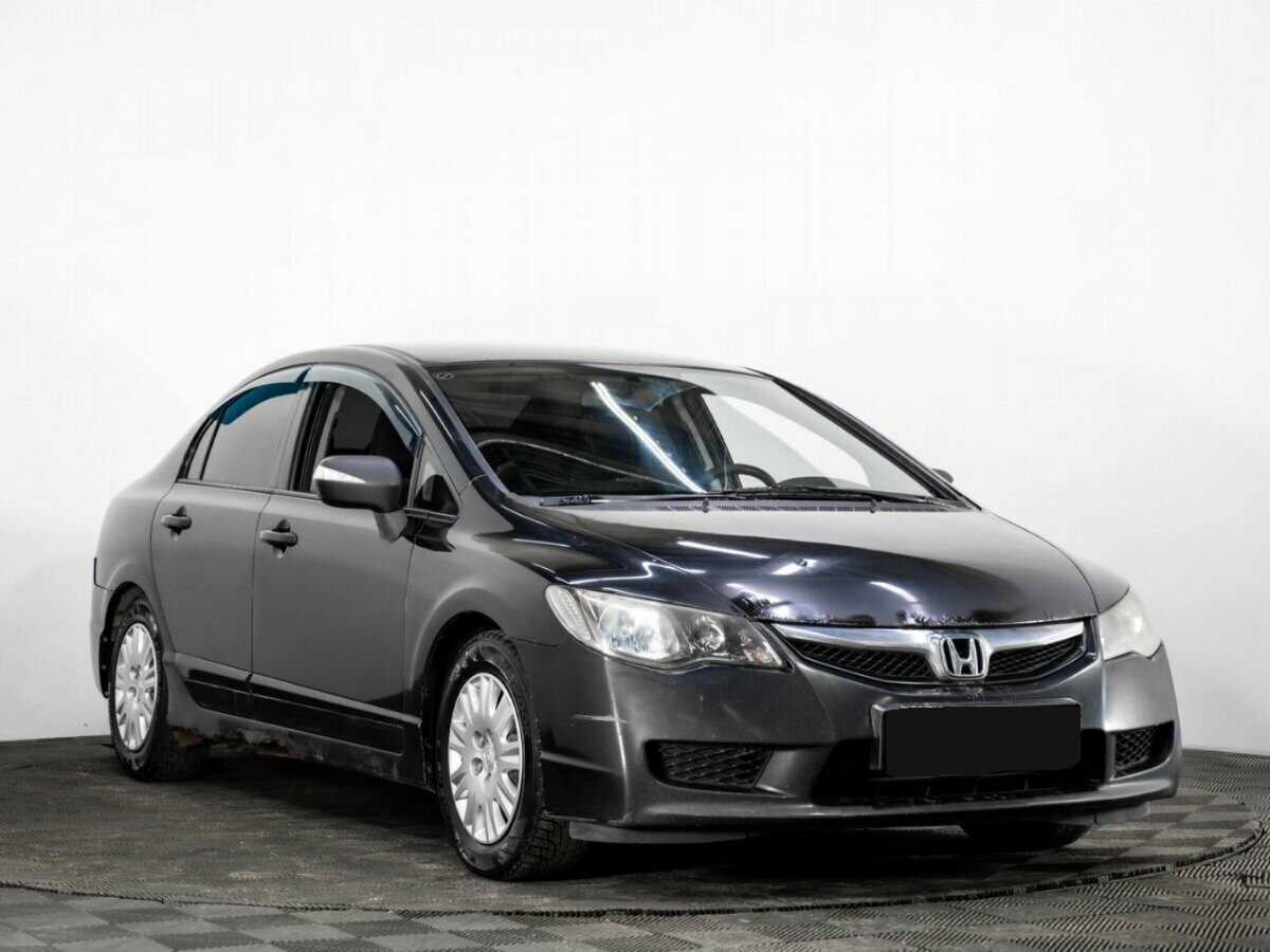 Honda Civic с пробегом — 2010 год. Фото: #2