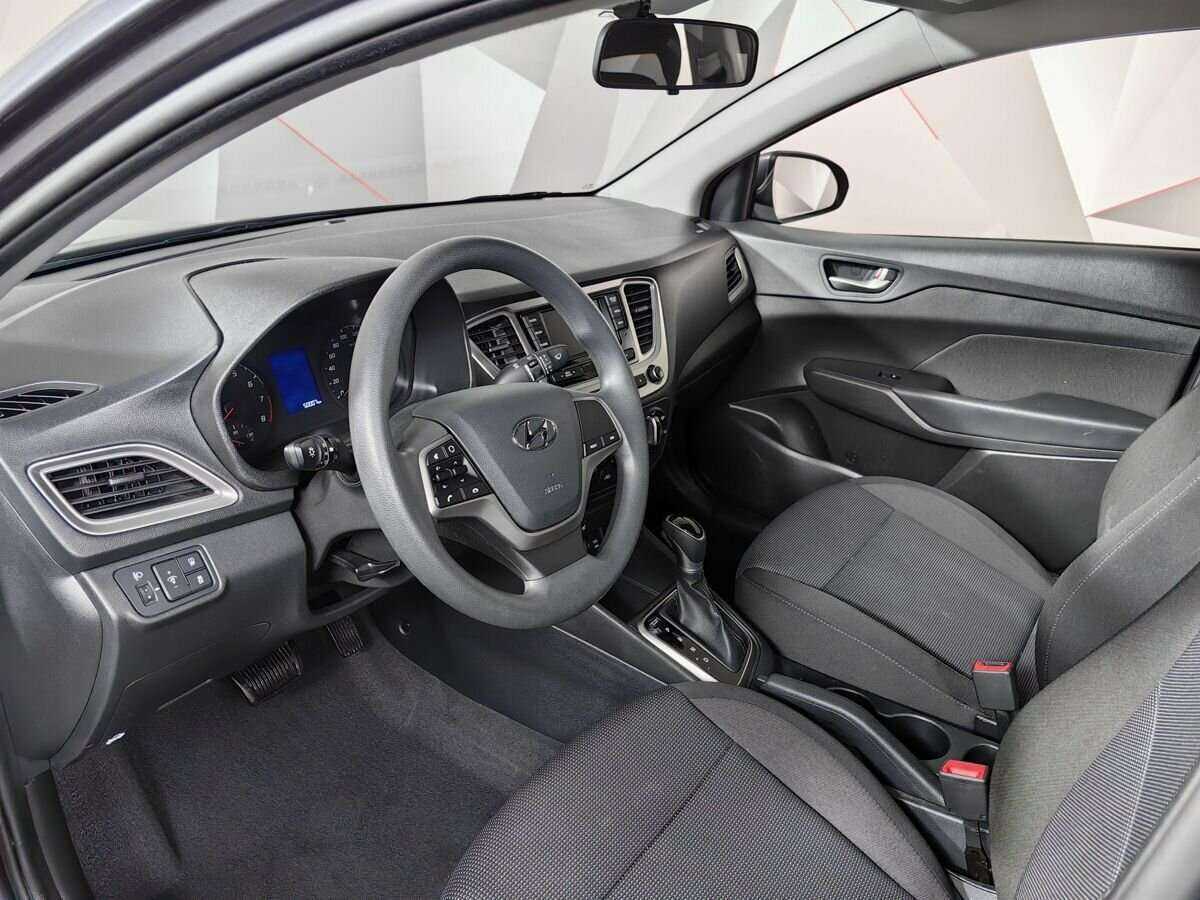 Hyundai Solaris с пробегом — 2022 год. Фото: #13