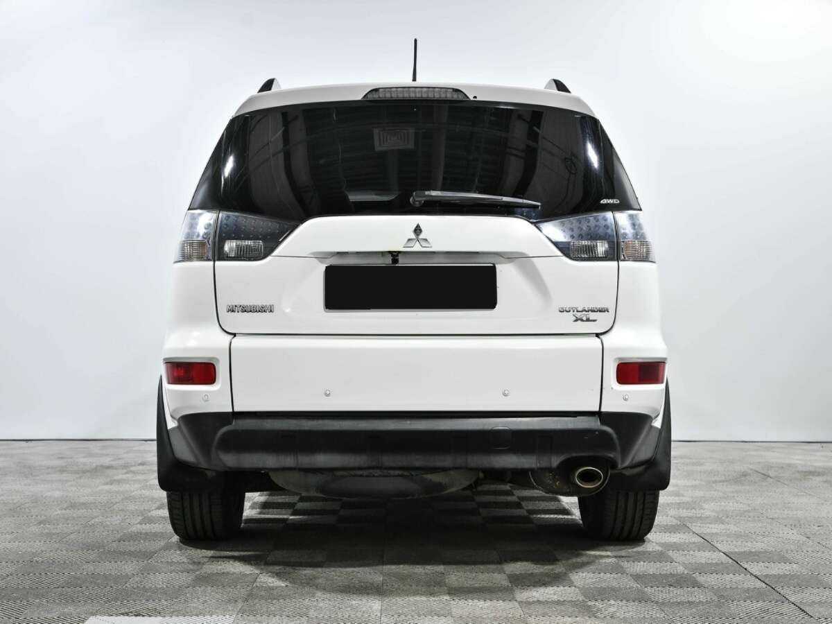 Mitsubishi Outlander с пробегом — 2011 год. Фото: #4