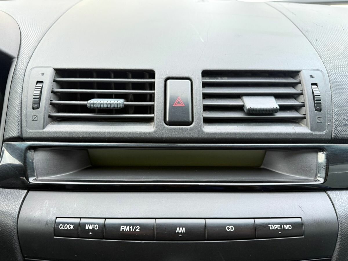 Mazda 3 с пробегом — 2004 год. Фото: #8