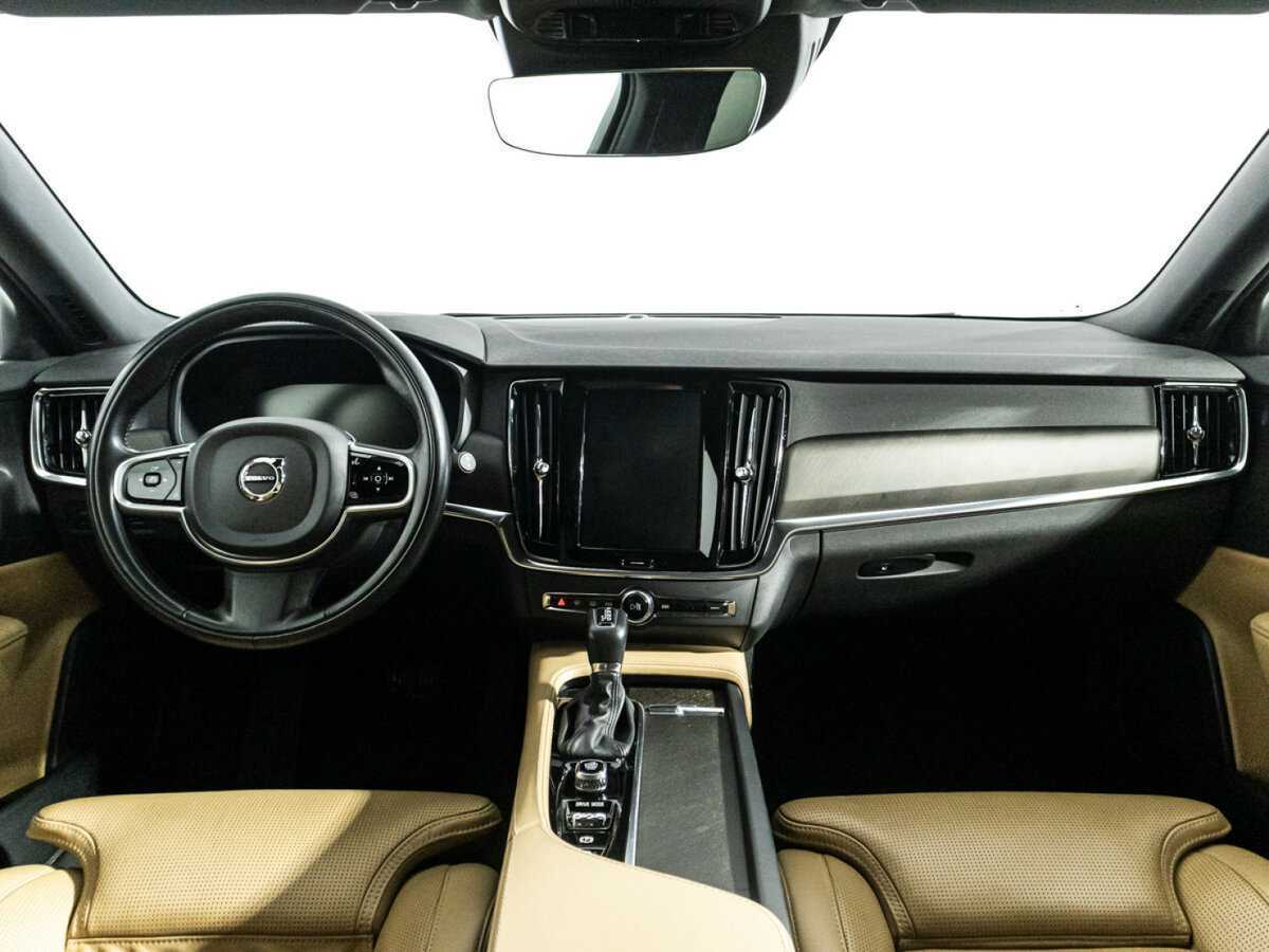 Volvo V90 Cross Country с пробегом — 2019 год. Фото: #12