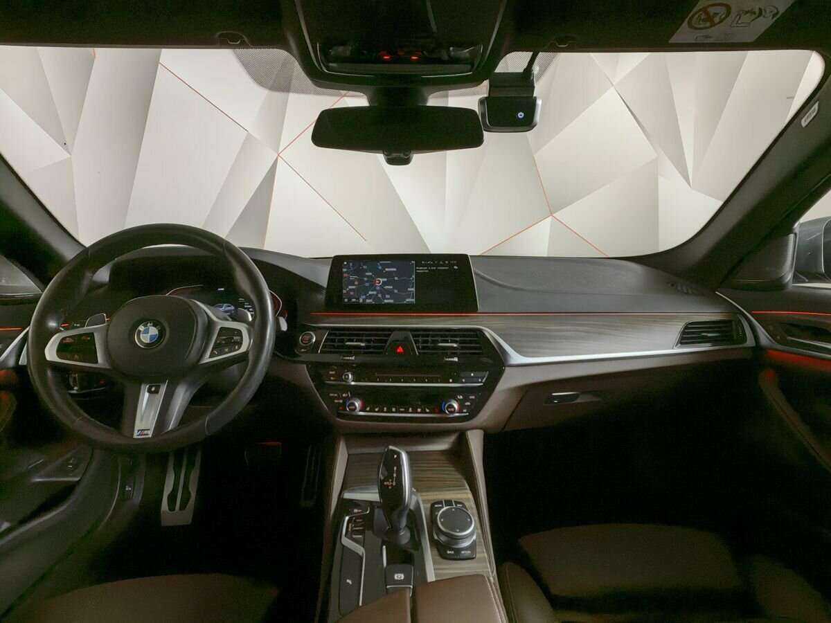 BMW 5 серии с пробегом — 2019 год. Фото: #9
