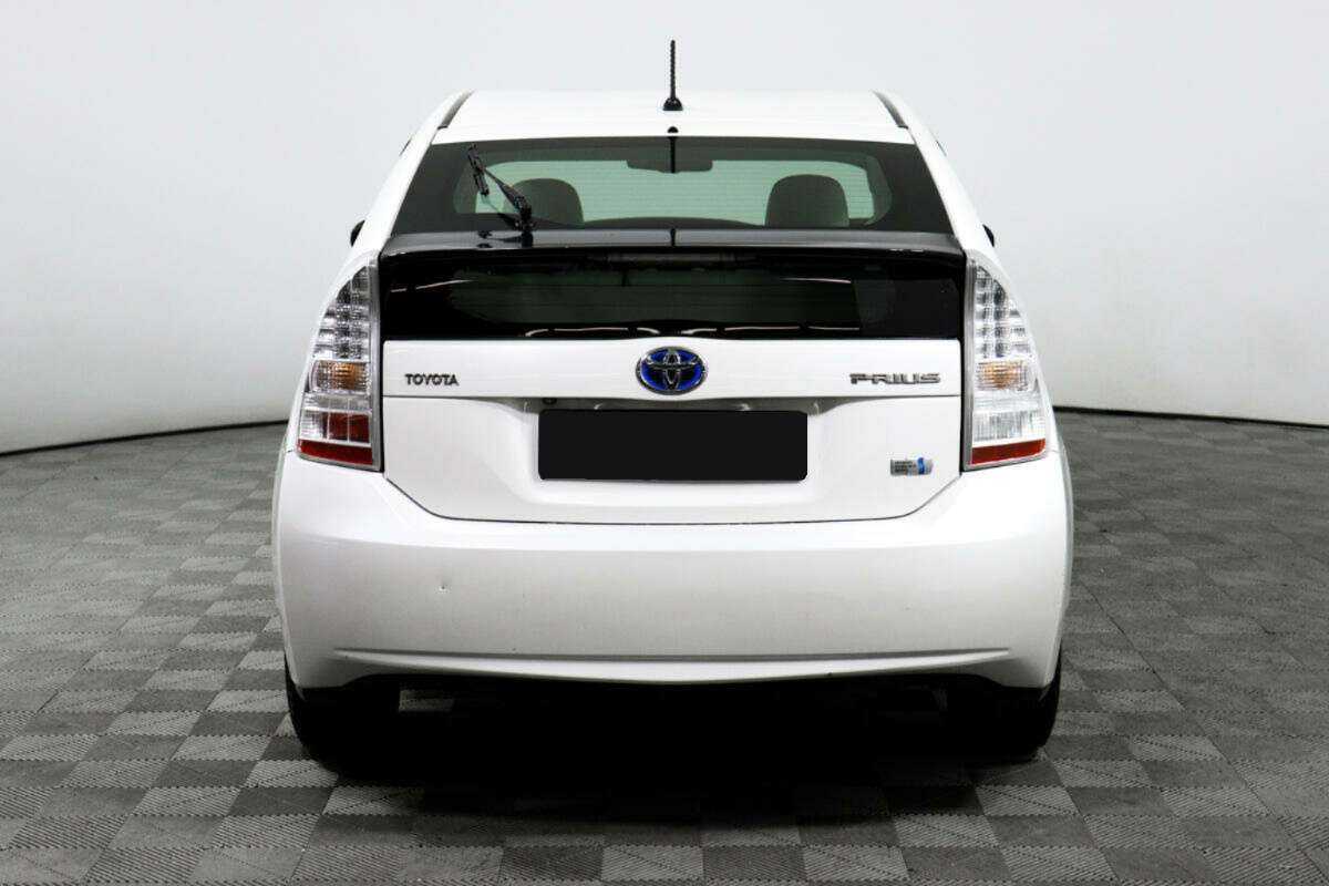 Toyota Prius с пробегом — 2009 год. Фото: #5