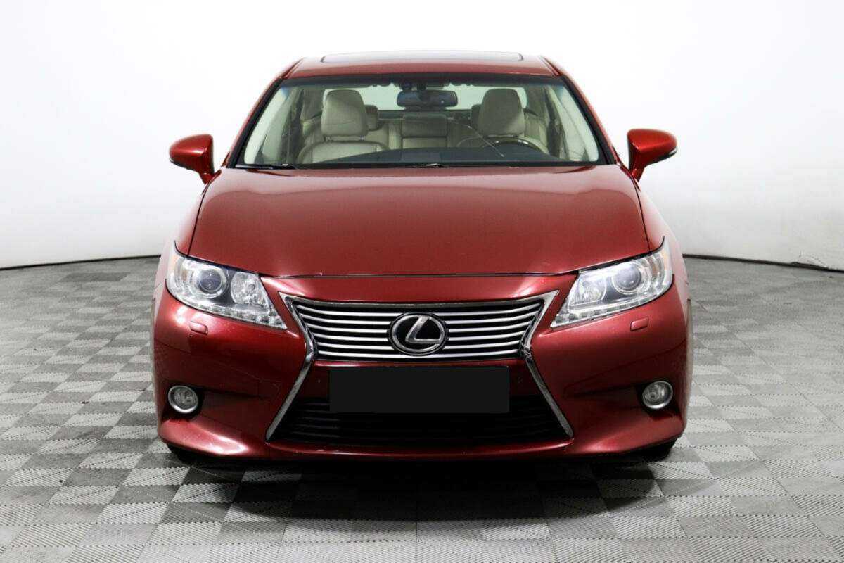 Lexus ES с пробегом — 2013 год. Фото: #1