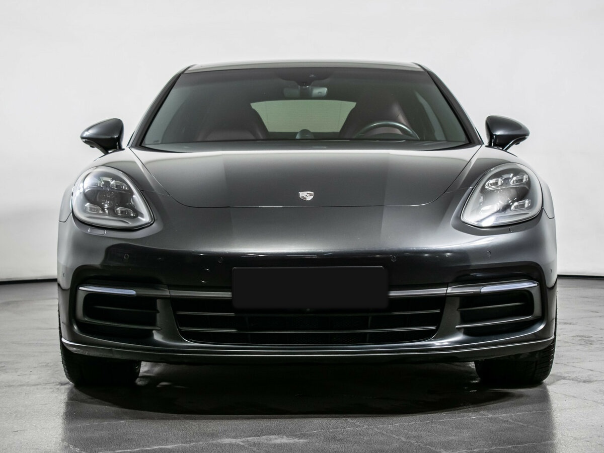 Porsche Panamera с пробегом — 2019 год. Фото: #1