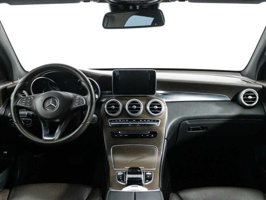 Mercedes-Benz GLC с пробегом — 2015 год. Фото: #12