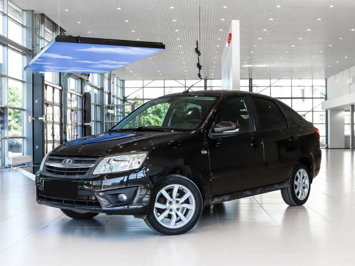 Lada (ВАЗ) Granta с пробегом — 2016 год. Посмотреть фото