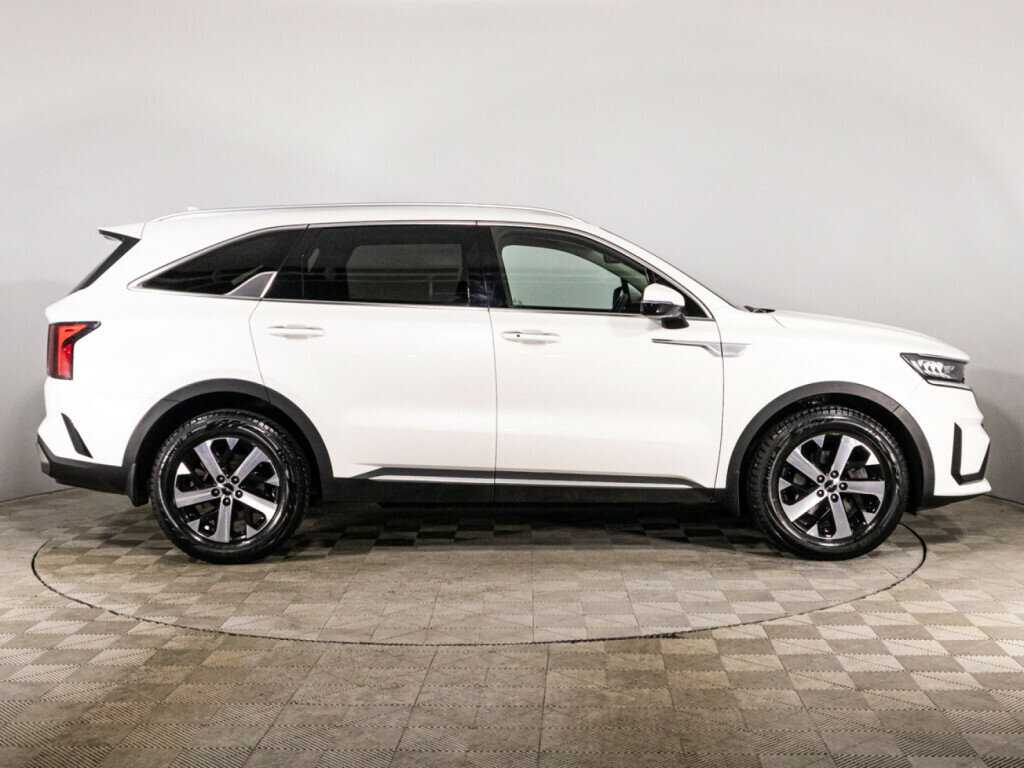 Kia Sorento с пробегом — 2023 год. Фото: #3
