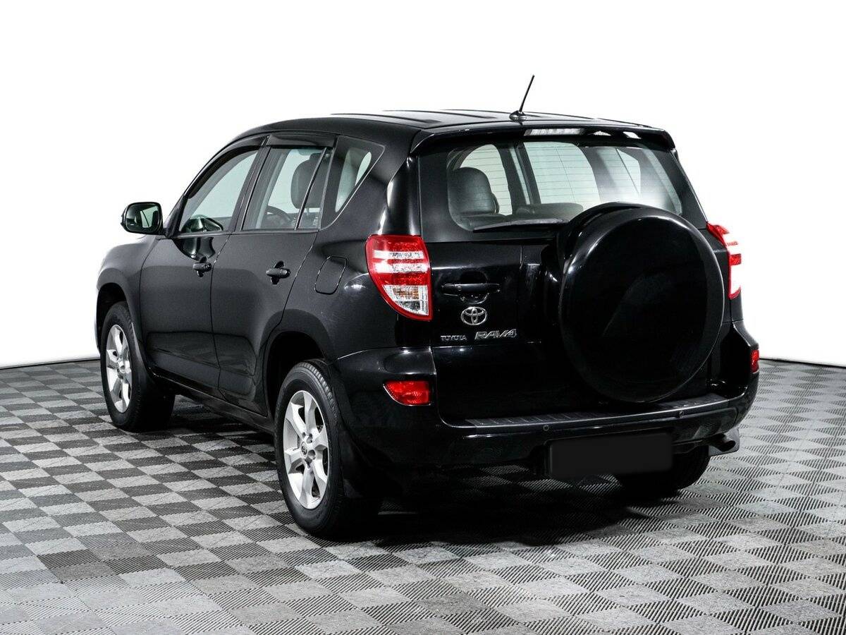 Toyota RAV4 с пробегом — 2010 год. Фото: #6