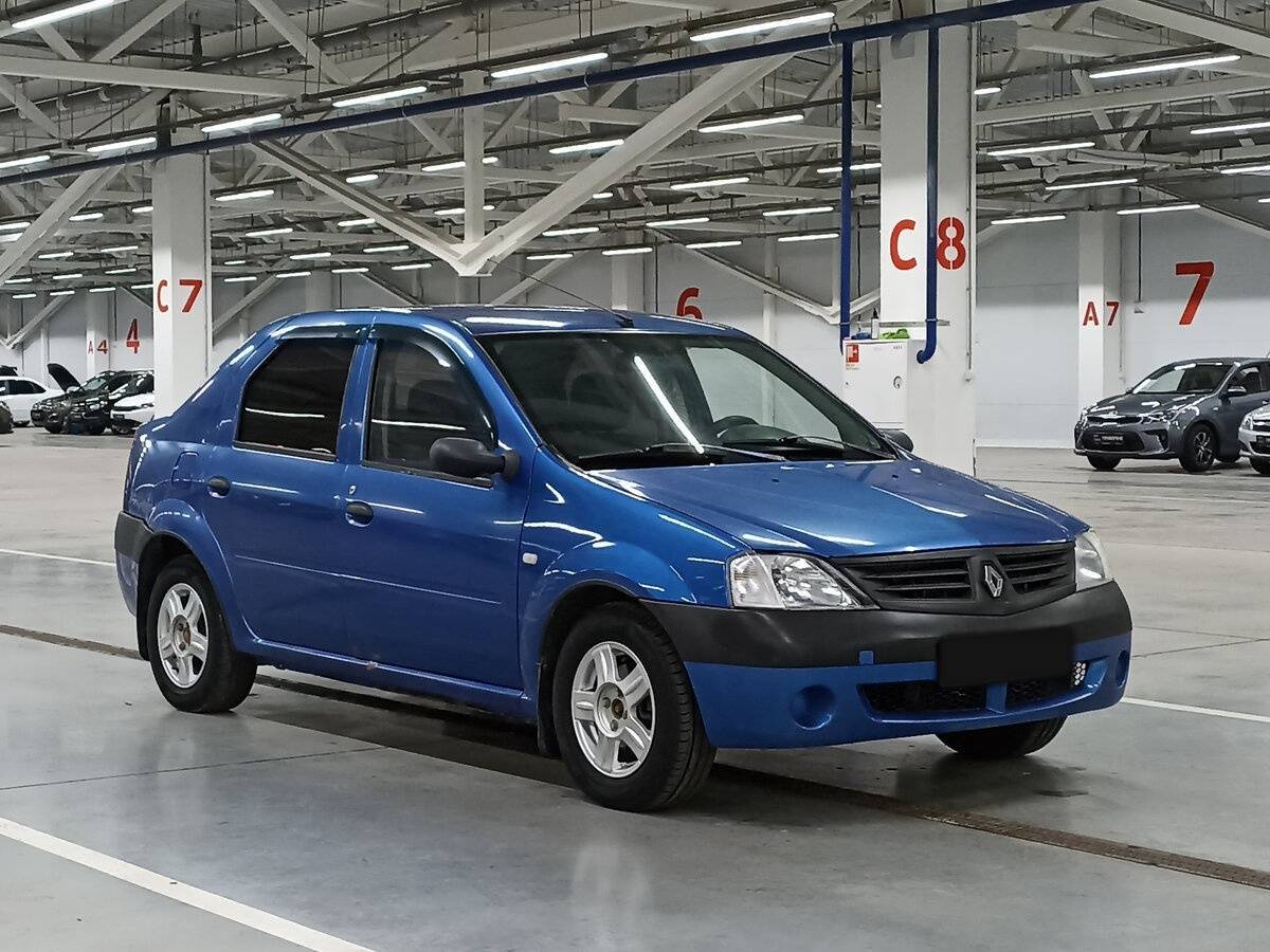 Renault Logan с пробегом — 2005 год. Фото: #2