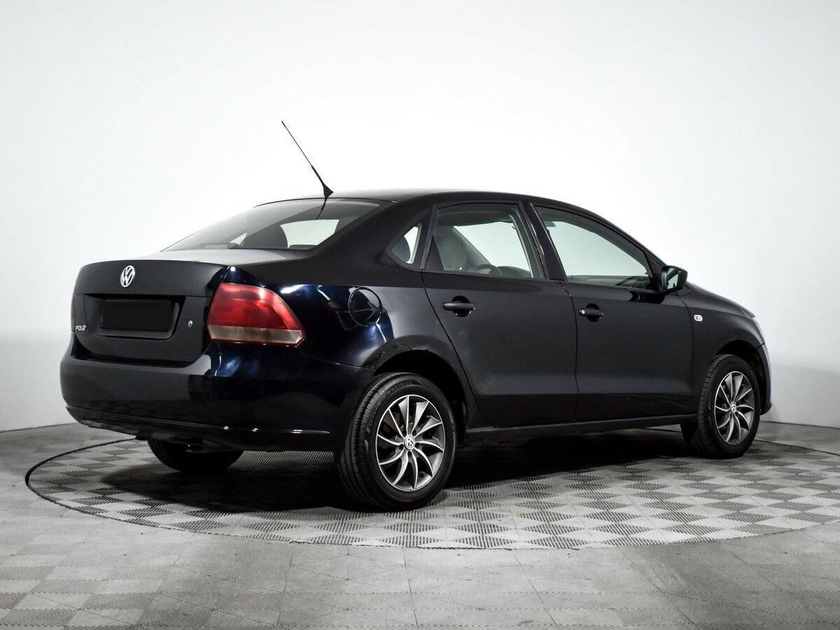 Volkswagen Polo с пробегом — 2010 год. Фото: #4