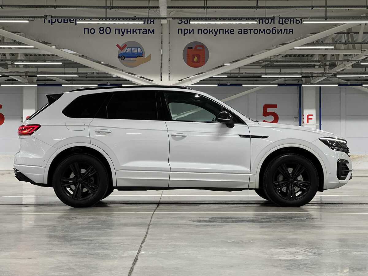 Volkswagen Touareg с пробегом — 2018 год. Фото: #3