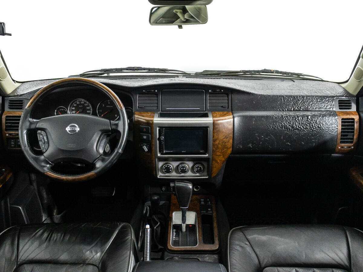 Nissan Patrol с пробегом — 2007 год. Фото: #10