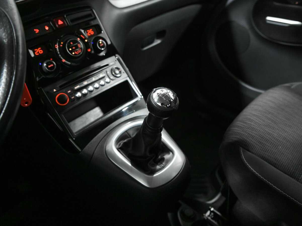 Citroen C3 Picasso с пробегом — 2012 год. Фото: #12