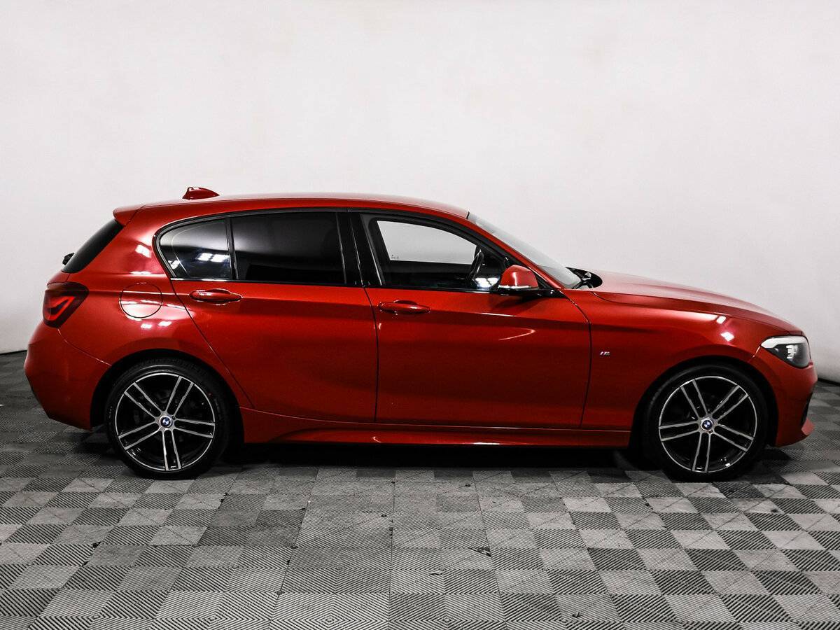 BMW 1 серии с пробегом — 2018 год. Фото: #3