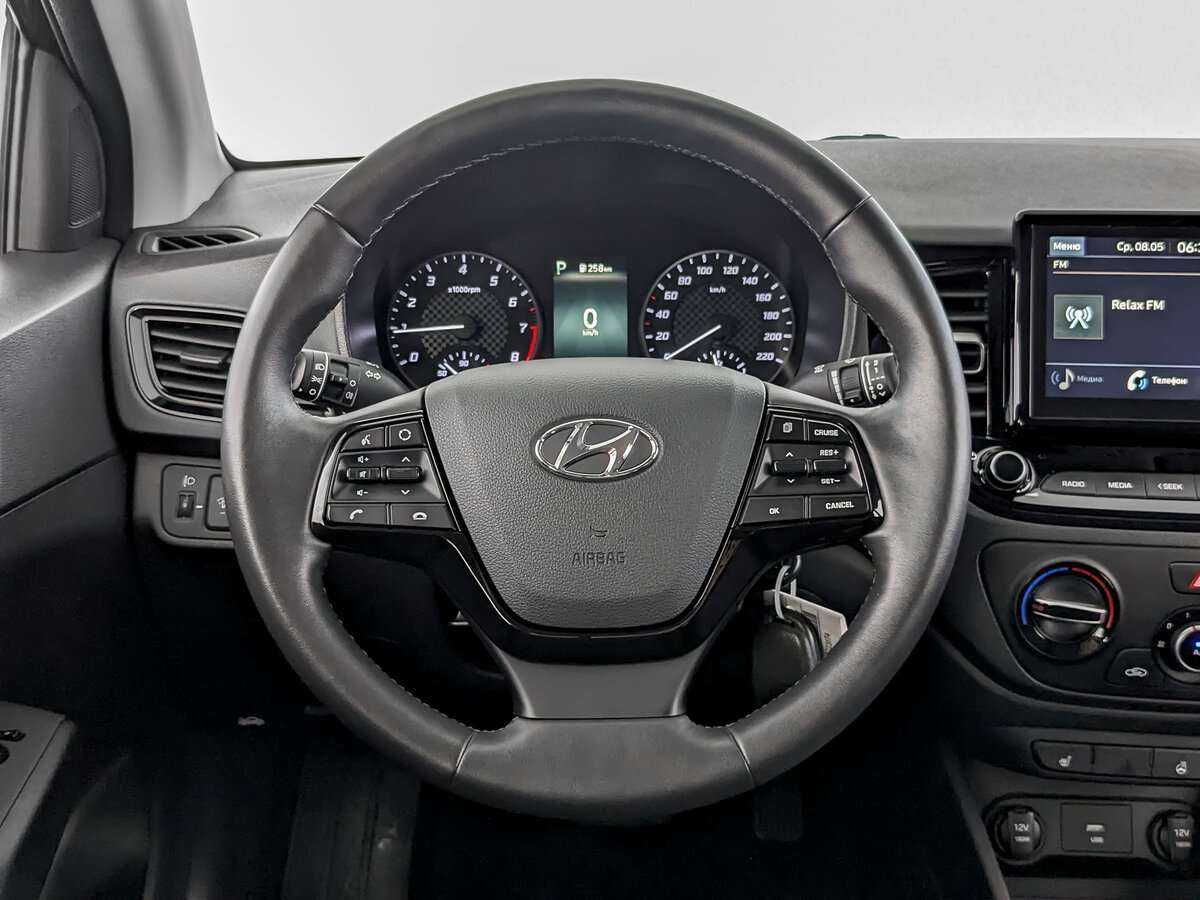 Hyundai Solaris с пробегом — 2020 год. Фото: #16