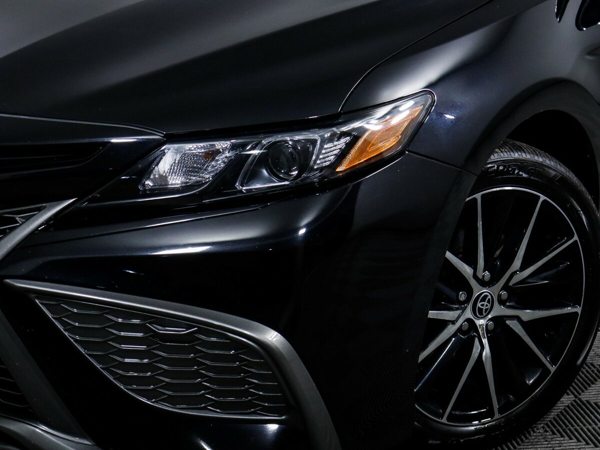 Toyota Camry с пробегом — 2023 год. Фото: #12