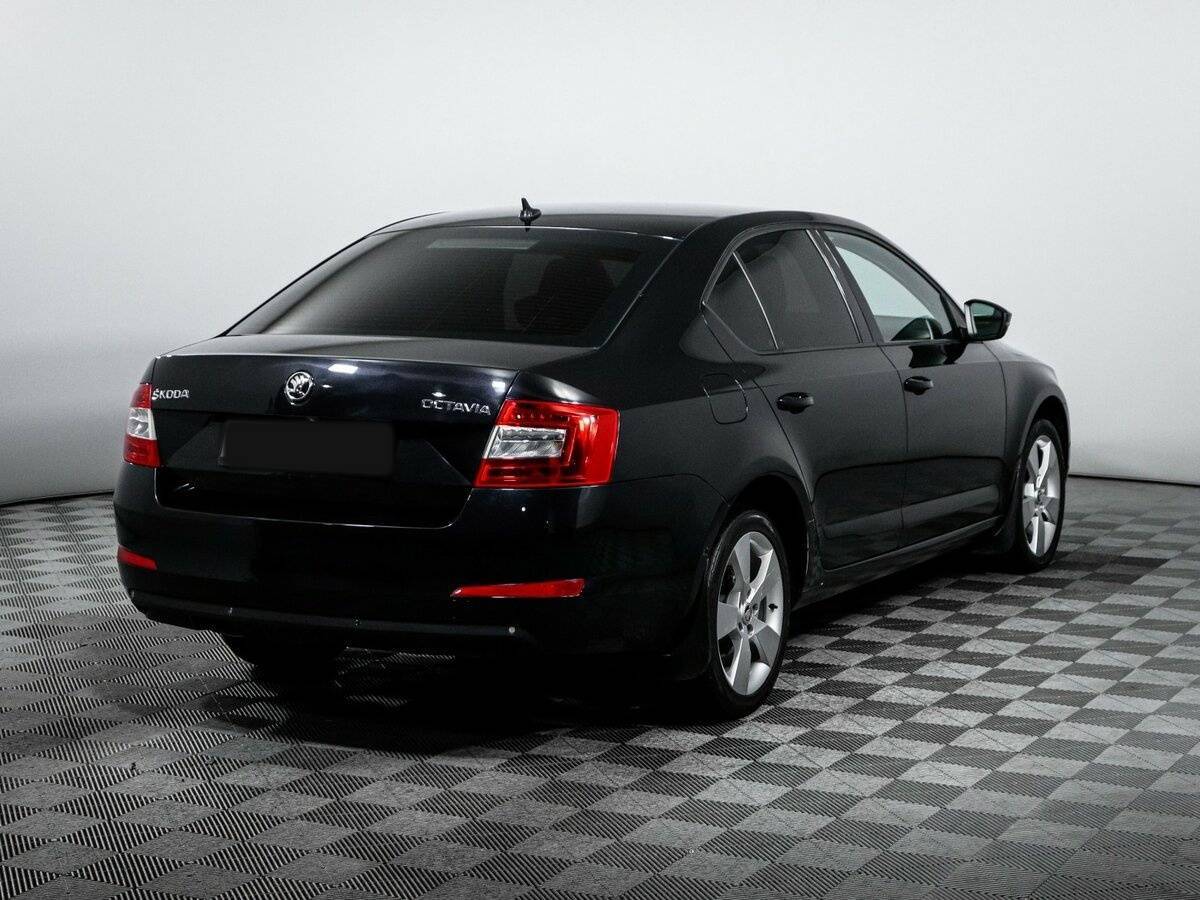 Skoda Octavia с пробегом — 2015 год. Фото: #4