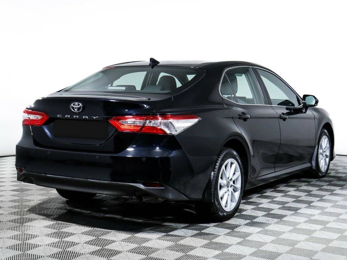 Toyota Camry с пробегом — 2021 год. Фото: #4