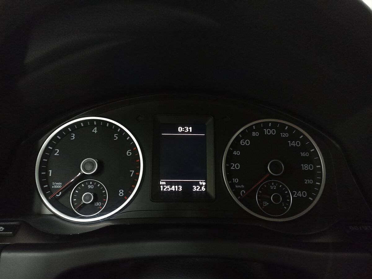 Volkswagen Tiguan с пробегом — 2010 год. Фото: #12