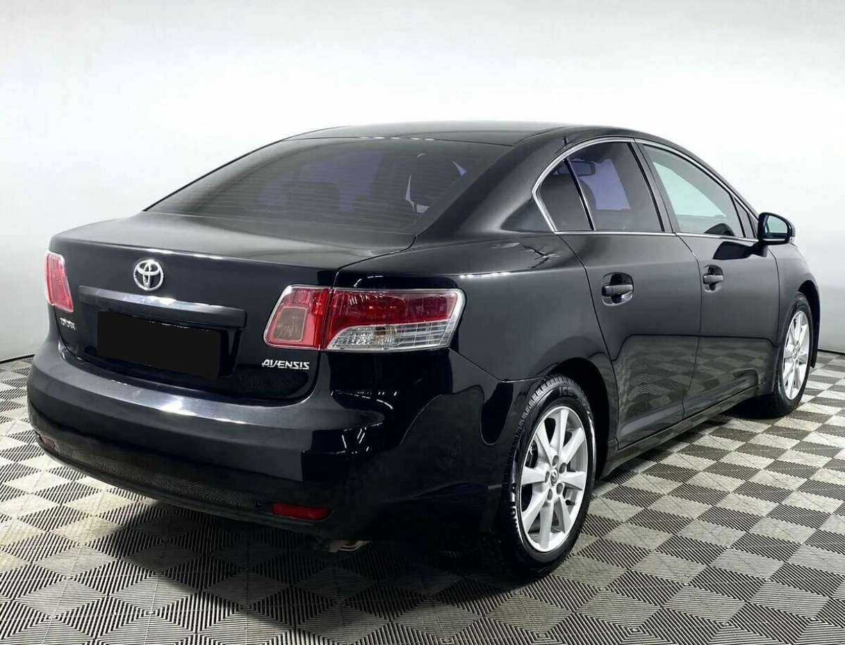 Toyota Avensis с пробегом — 2011 год. Фото: #3