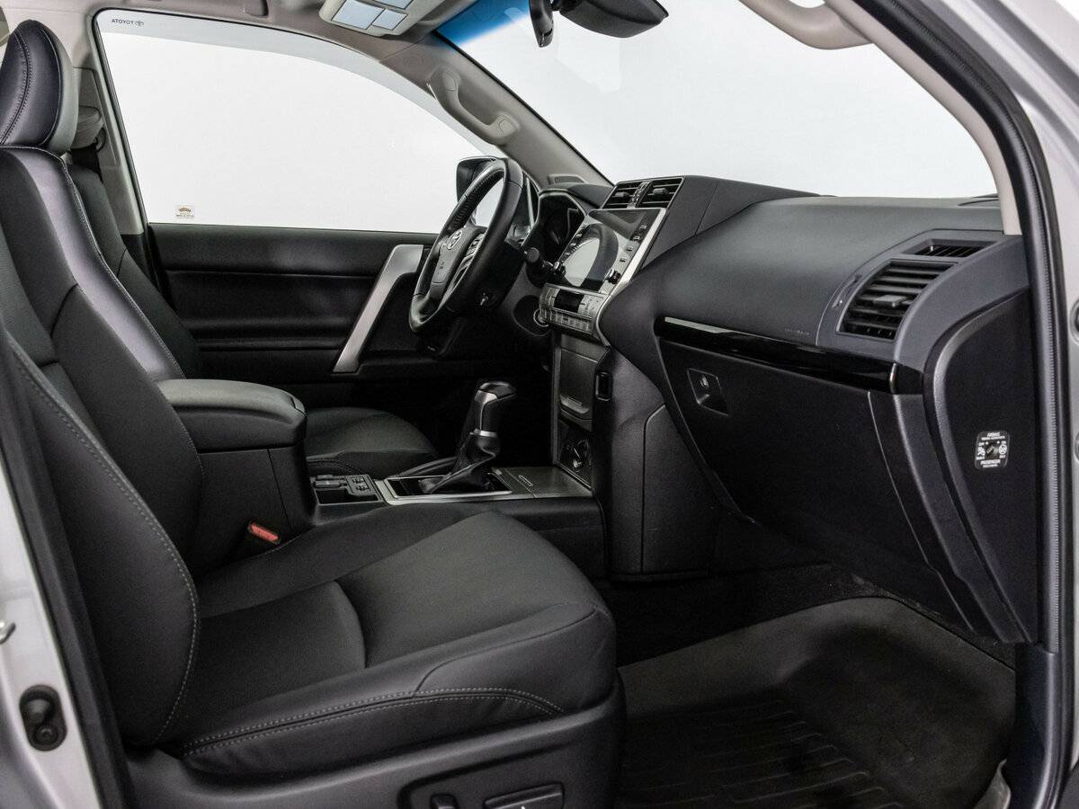 Toyota Land Cruiser Prado с пробегом — 2023 год. Фото: #20