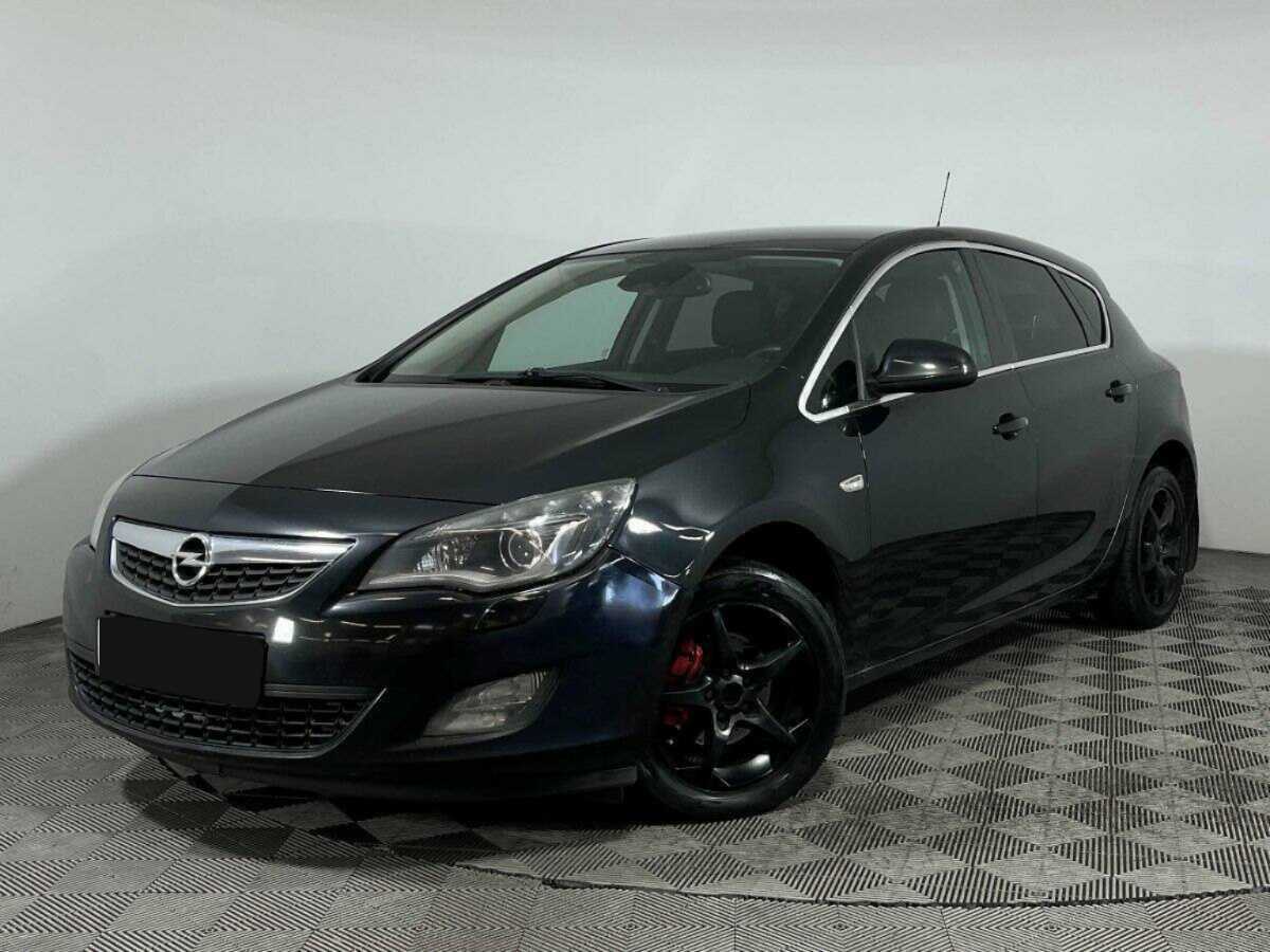 Opel Astra с пробегом — 2012 год. Посмотреть фото