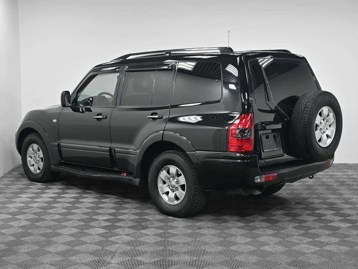 Mitsubishi Pajero с пробегом — 2005 год. Фото: #3