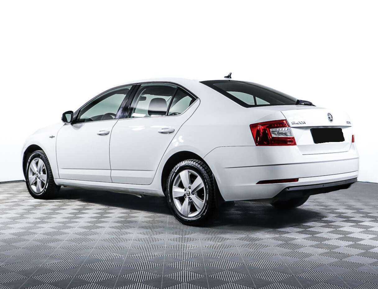 Skoda Octavia с пробегом — 2020 год. Фото: #5
