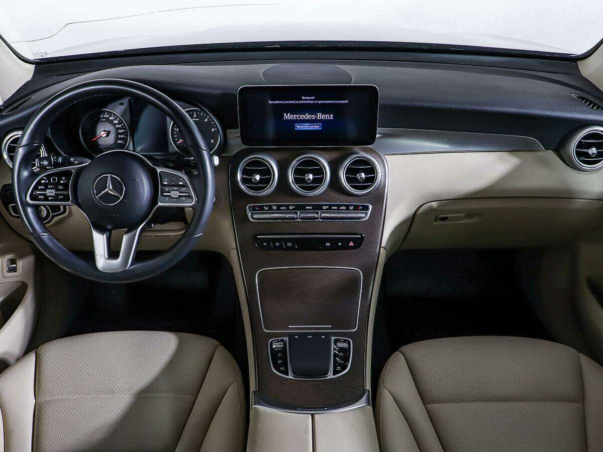 Mercedes-Benz GLC с пробегом — 2021 год. Фото: #10
